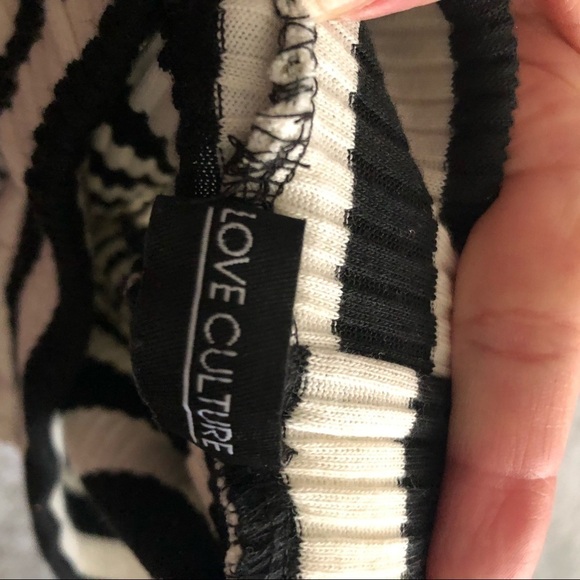 Love Culture cream and black ribbed skirt size small - Picture 5 of 5